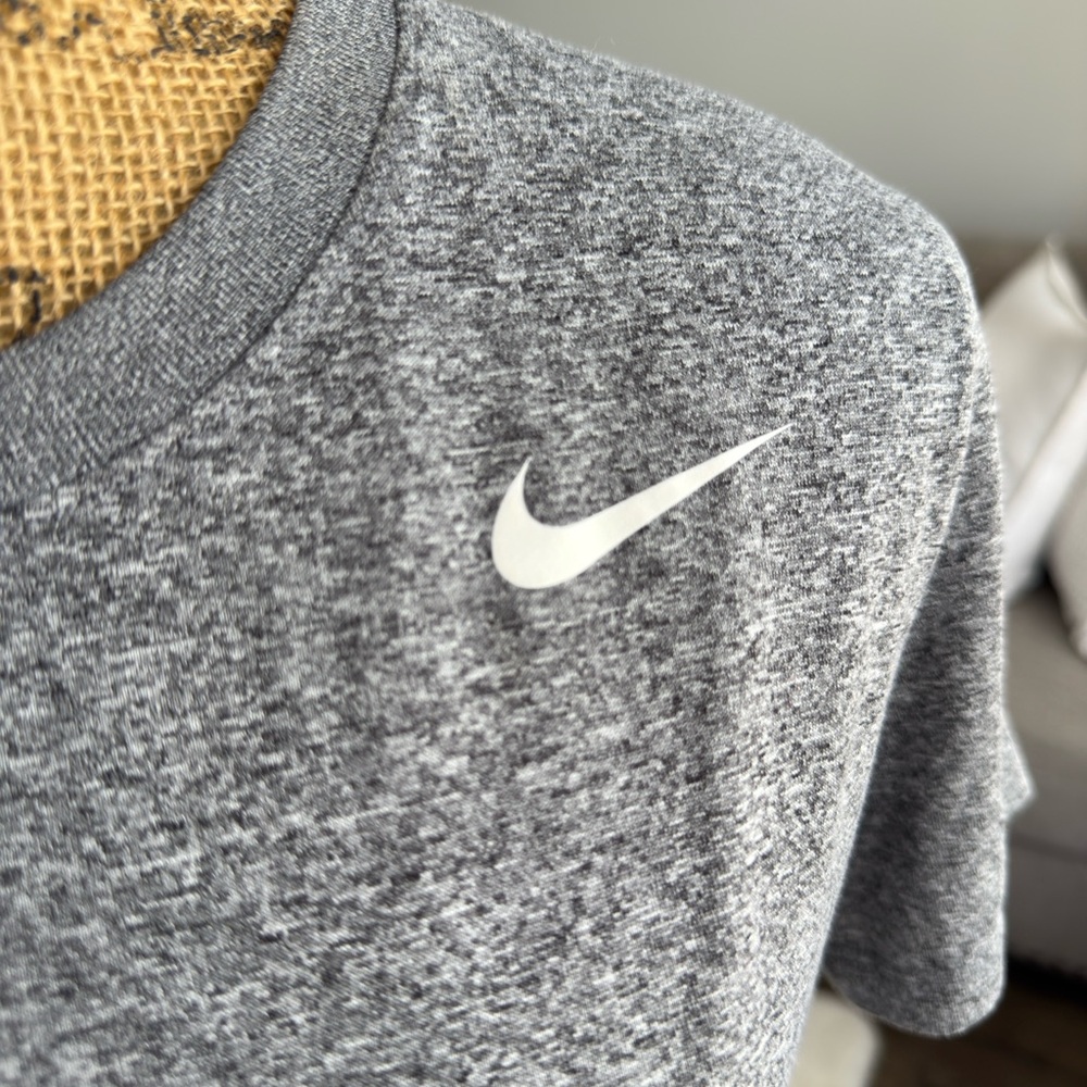 Nike Heather Gray Sports Tee - Picture 6 of 9